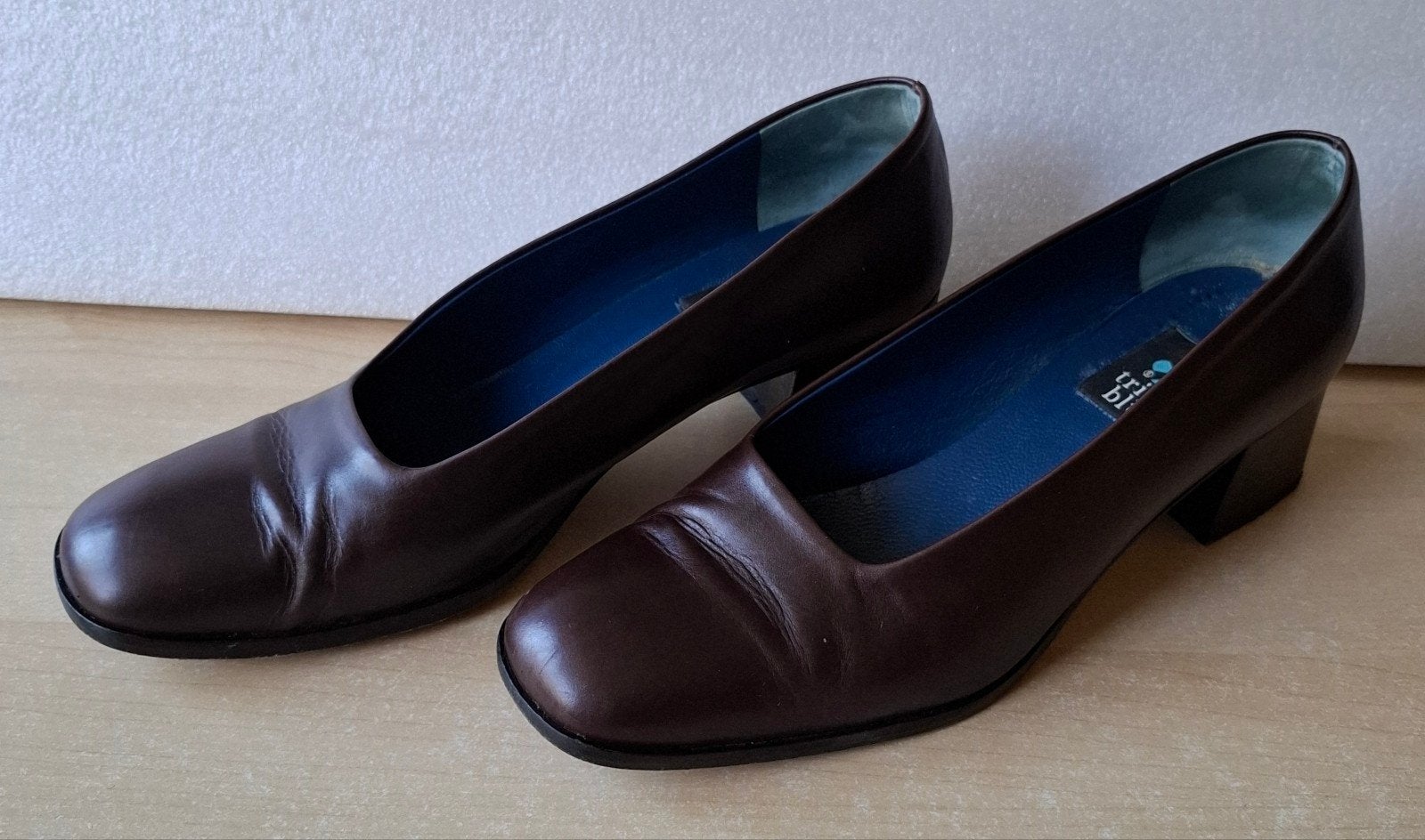 Damesschoen met hakje mt40.5, Kleding | Dames, Schoenen met lage hakken, Zwart, Triple Blue, Ophalen of Verzenden