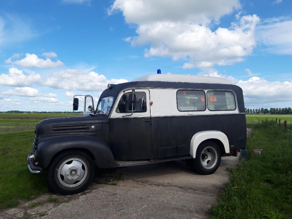 Echte oldtimer: Ford Keulen V8 camper, Caravans en Kamperen, Koelkast, Ford, Tot en met 2, 7 tot 12 maanden geleden