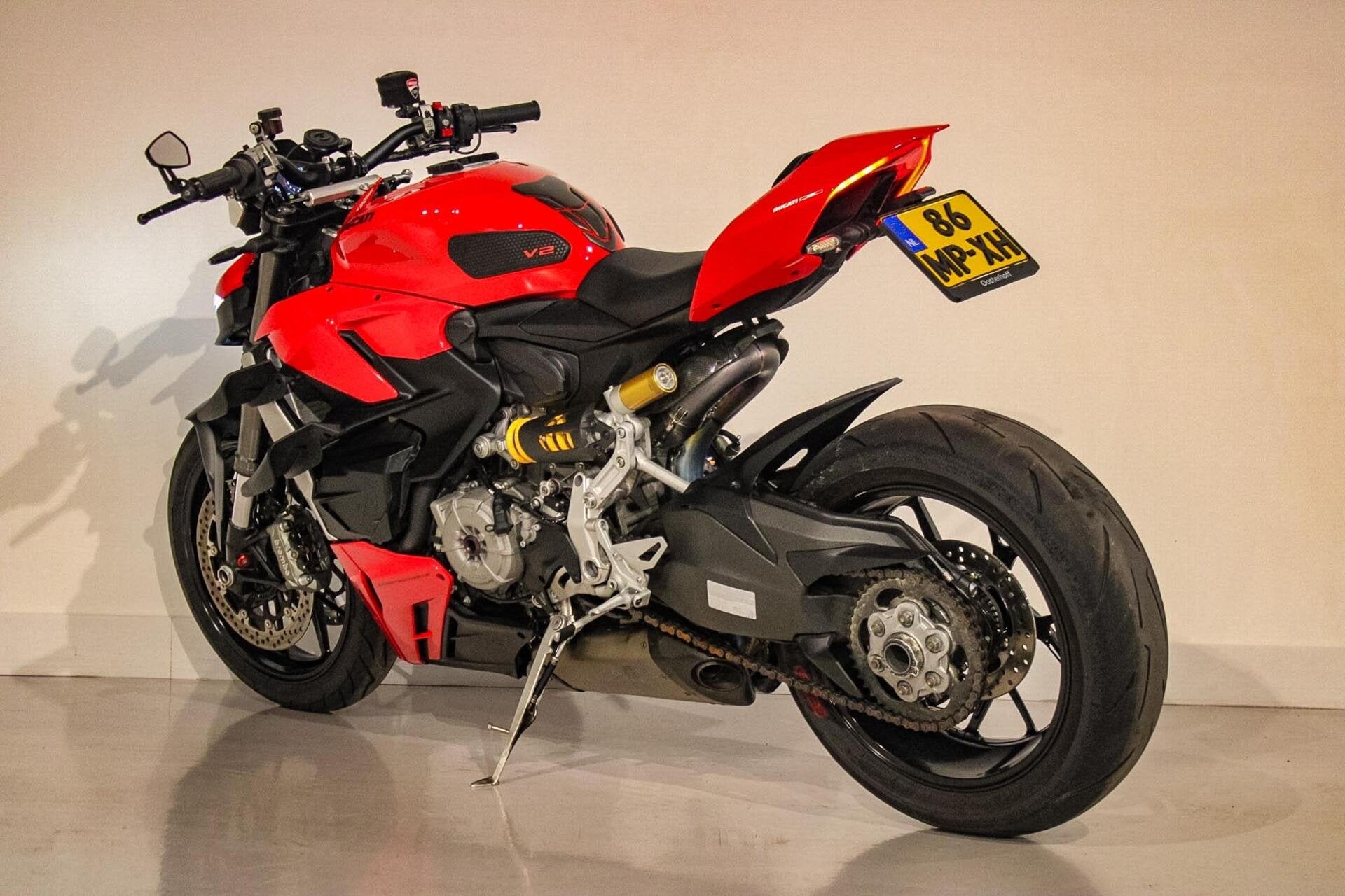 Ducati Streetfighter V2 Akrapovic Titanium UNIEK, Bedrijf, Ducati Streetfighter V2, Meer dan 35 kW, Toermotor