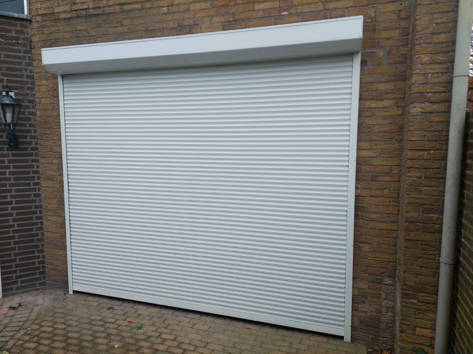 Groot elektrisch rolluik 298x260 (bxh), Ophalen, Gebruikt, 200 cm of meer, Wit