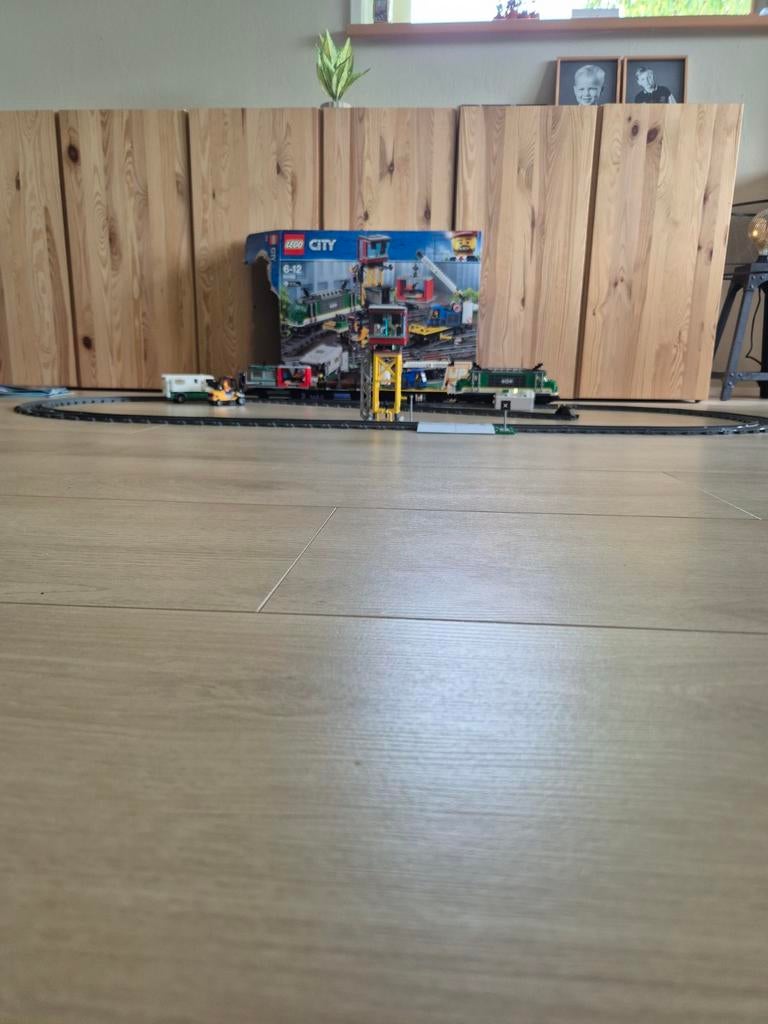 LEGO City Vrachttrein (60198) met afstandsbediening, City, Lego, Ophalen of Verzenden, Zo goed als nieuw