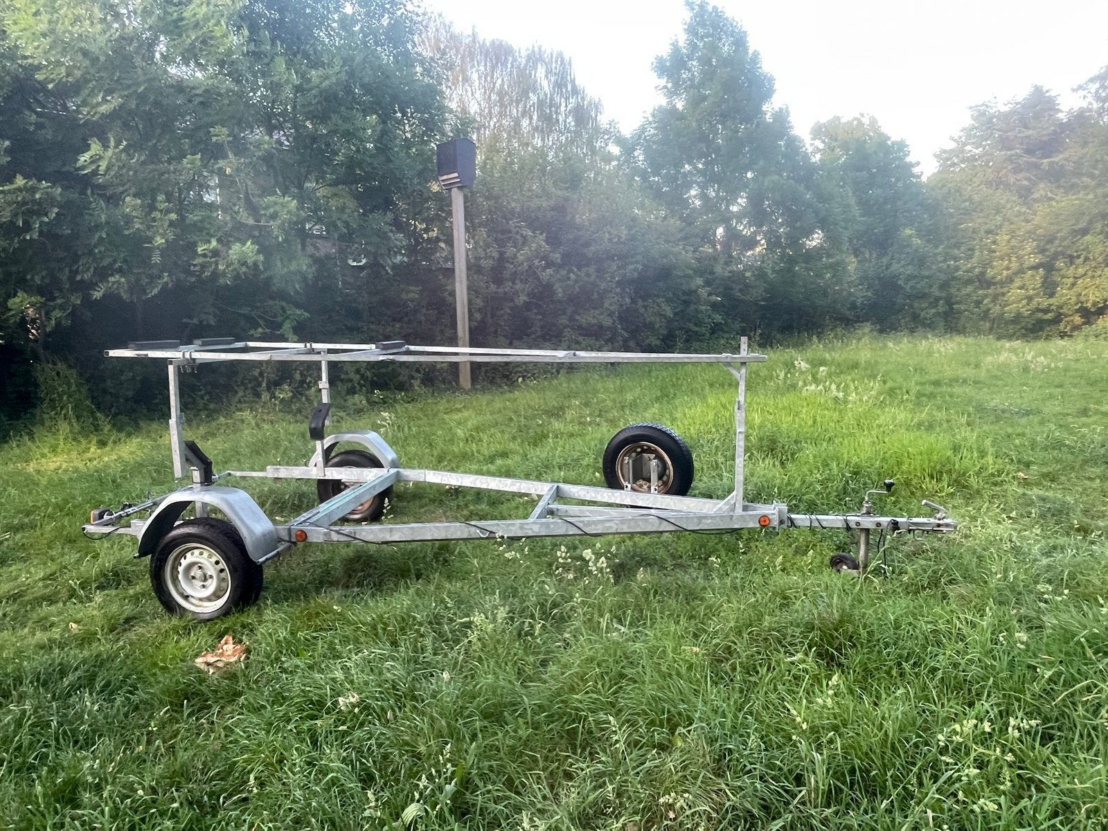 KNOTT Boottrailer - 750 kg aslast, Watersport en Boten, Boottrailers, Ophalen, Gebruikt, Minder dan 6 meter