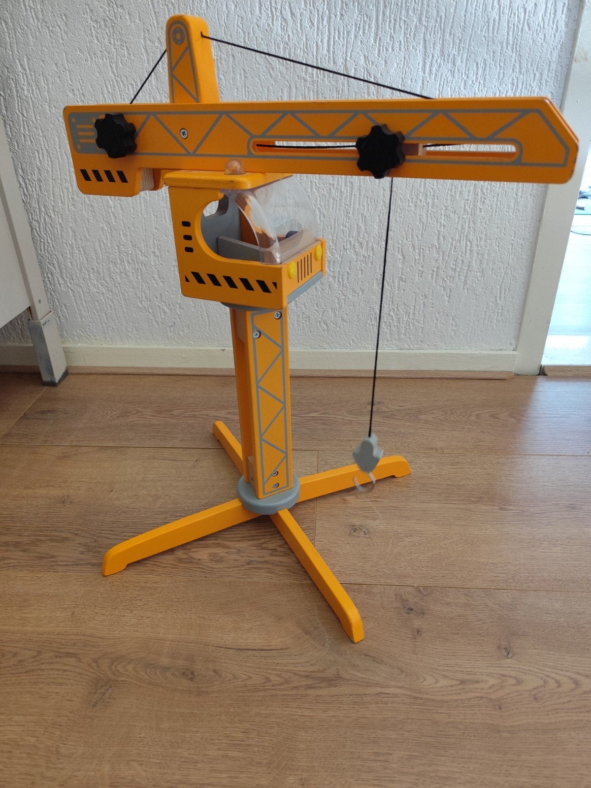 Zo goed als nieuwe houten speelgoedkraan, Ophalen, Zo goed als nieuw, Bouwen