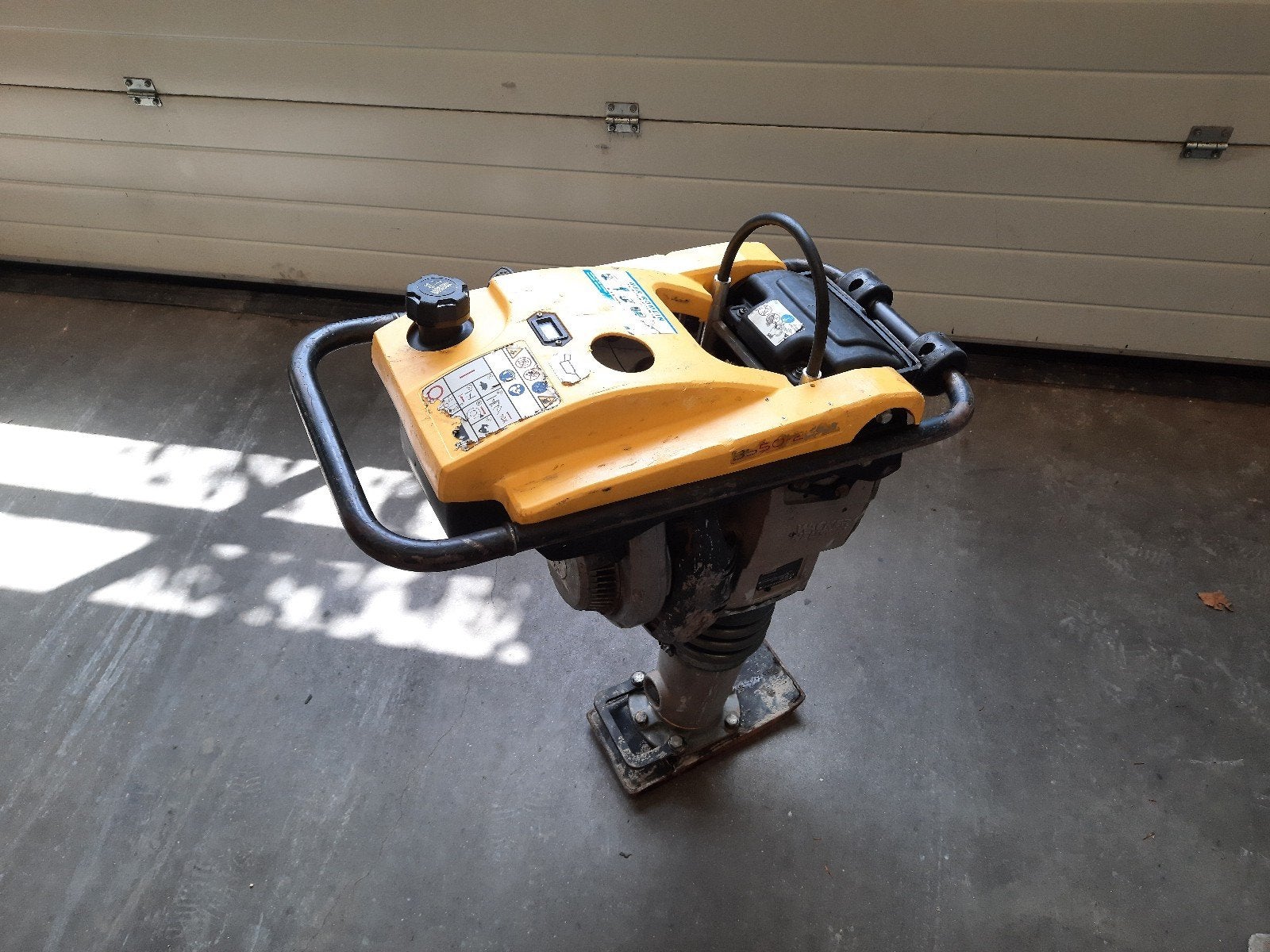 Wacker BS 50-2 stamper, Watersport en Boten, Bootonderdelen, Motor en Techniek, Ophalen