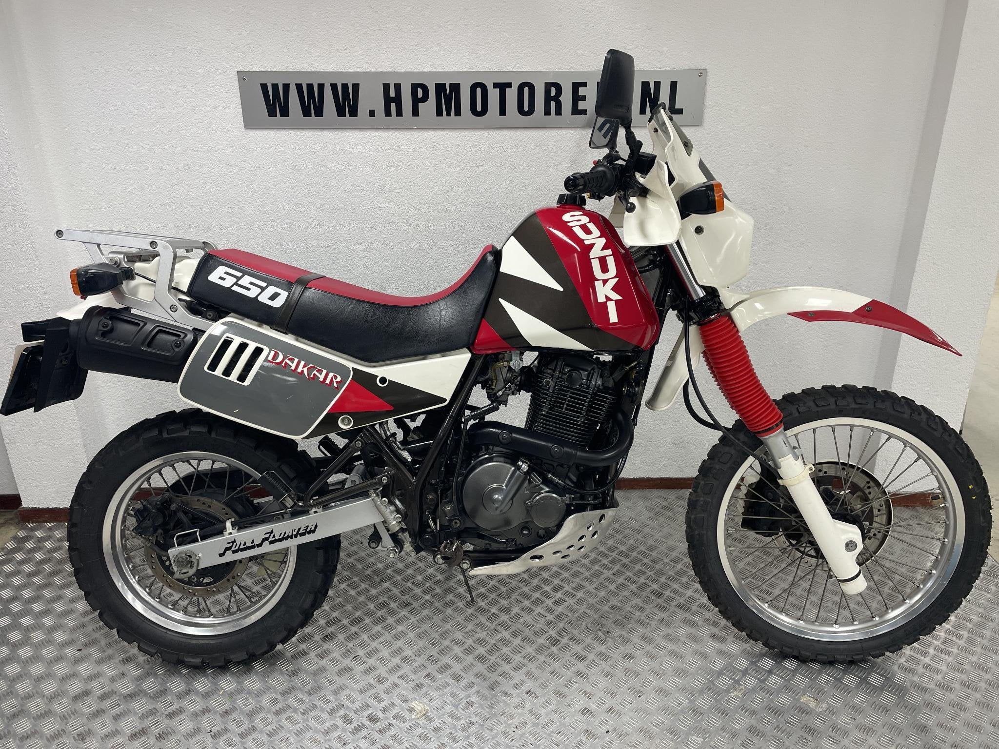 Suzuki DR 650 R S RS DAKAR LIMITED EDITION BOVAGGARANTIE, Bedrijf, 641 cc, Toermotor, Lange Dreef 12
4131 NH  Vianen, NL