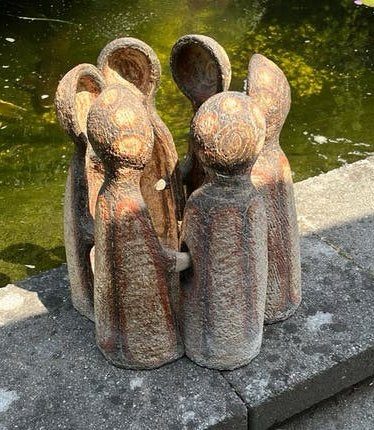 mexicaanse stenen sculptuur van 6 beelden in een kring, Antiek en Kunst, Ophalen, Groep mensen, Handgemaakt, 20 - 50 cm