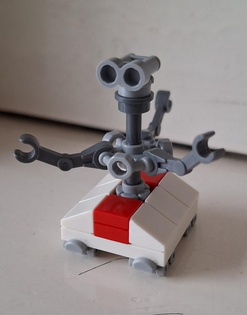 STAR WARS Poppetje/Minifig Treadwell droid white red SW1446, Ophalen of Verzenden, Nieuw, Complete set, Lego