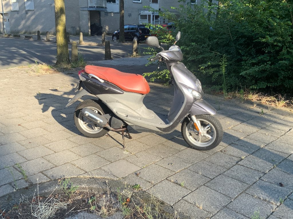 Yamaha 2T YN50M, Fietsen en Brommers, Scooters | Yamaha, Ophalen, Gebruikt, Maximaal 45 km/u, Benzine