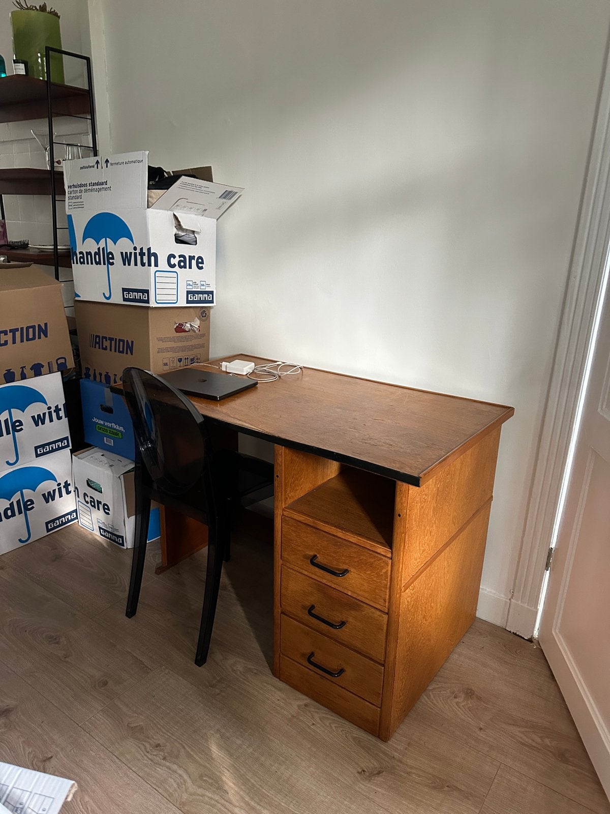 Houten Bureau, Ophalen, Overige typen, Gebruikt, 110 cm