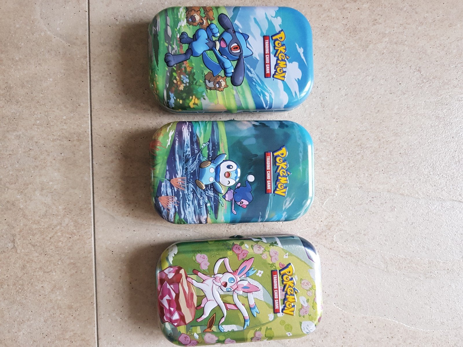 pokemon blikjes doosjes, Ophalen