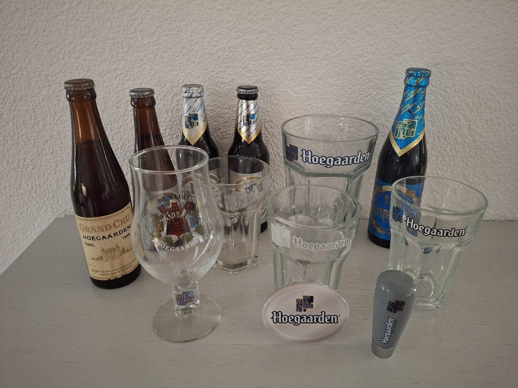 Hoegaarden bierset; glazen, flesjes, tap lens, taphendel, Verzamelen, Biermerken, Ophalen of Verzenden, Zo goed als nieuw, Glas of Glazen