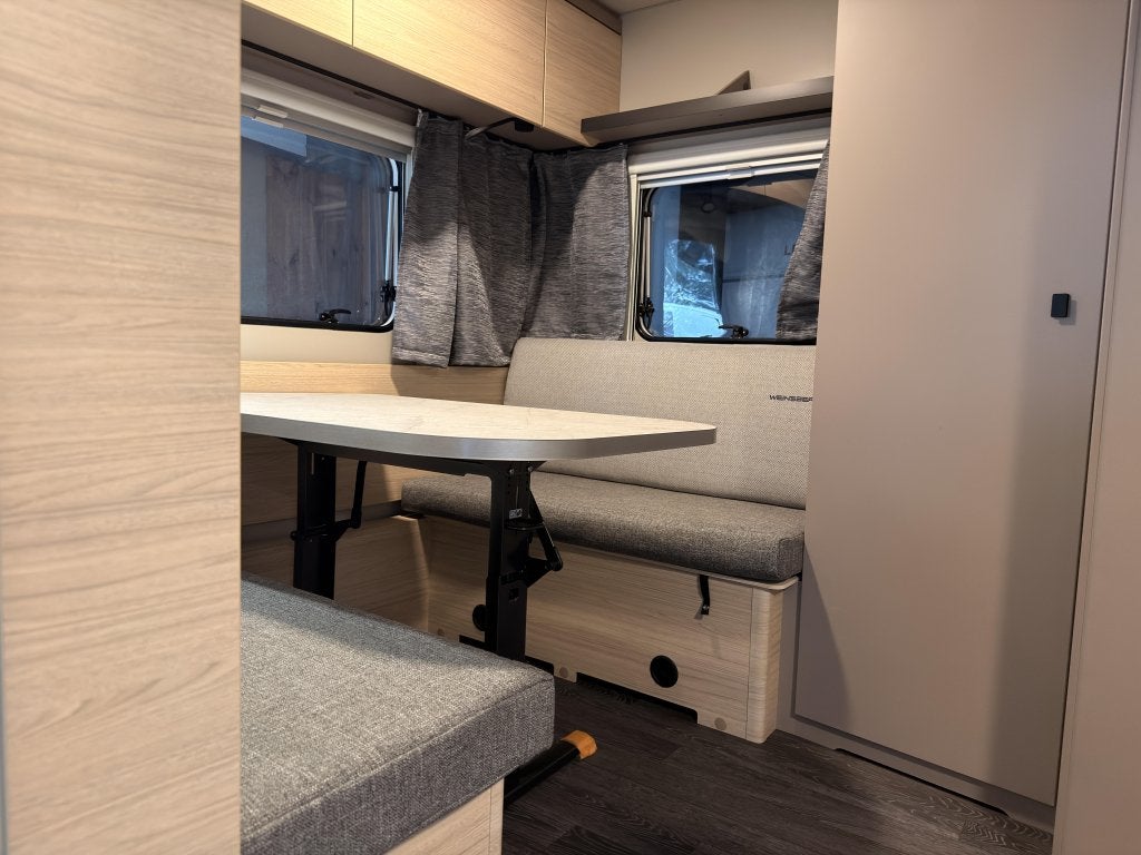Weinsberg CaraLife 470 EU, enkele bedden. vol elektrisch., Caravans en Kamperen, Overige merken, Serviceluik, Bedrijf, Treinzit