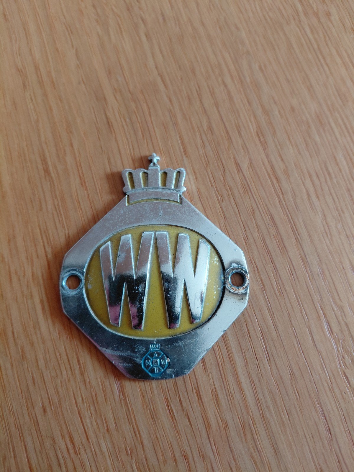WEGENWACHT ALLUMINIUM KLEIN EMBLEEM, Ophalen