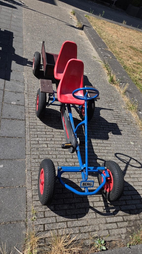 Berg-skelter met 2 zitjes, aanhanger en bagagekoffer, Ophalen, Gebruikt, Berg, Duozit