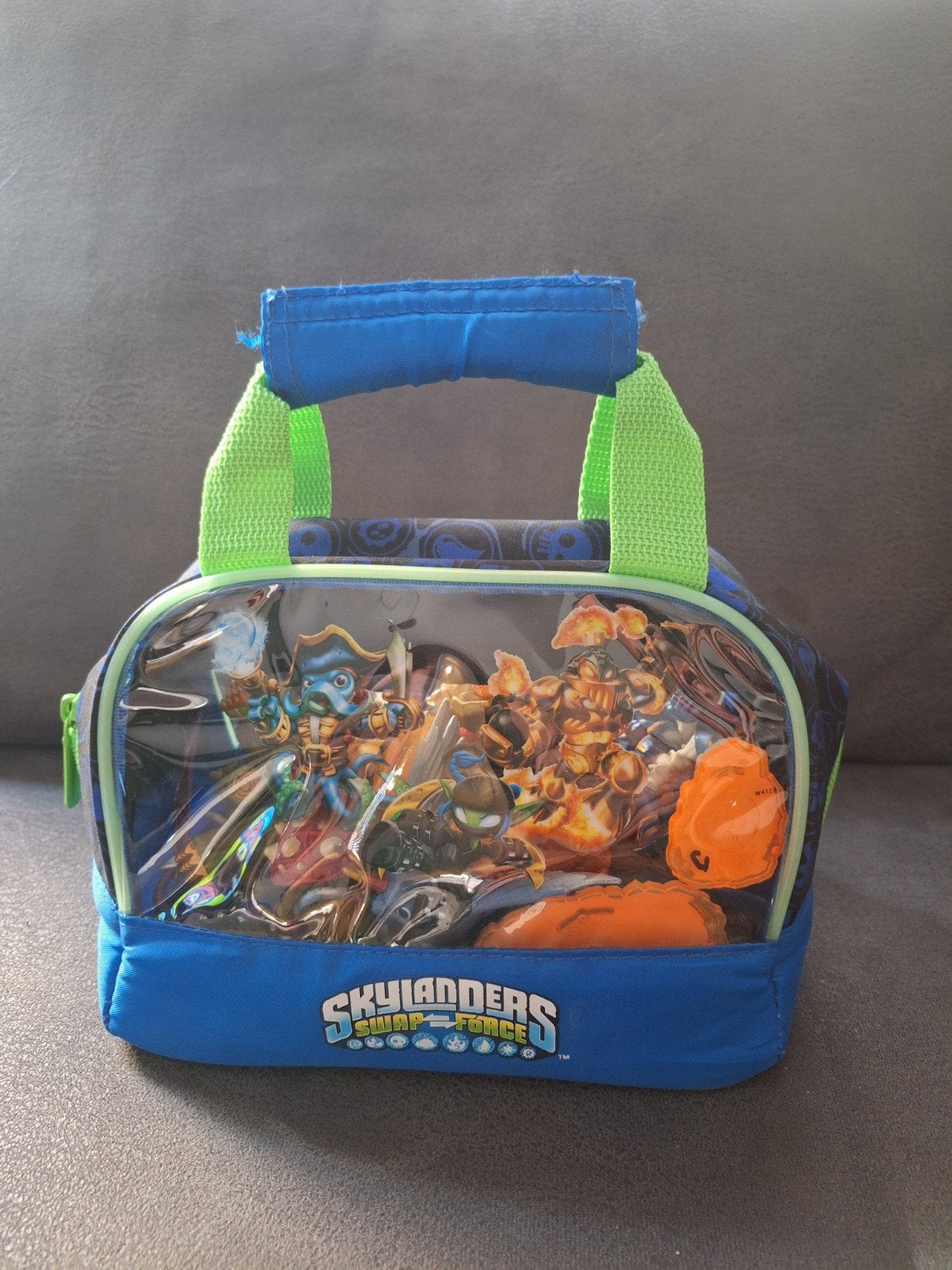 Skylanders figuren met opbergetui, Ophalen of Verzenden, Zo goed als nieuw