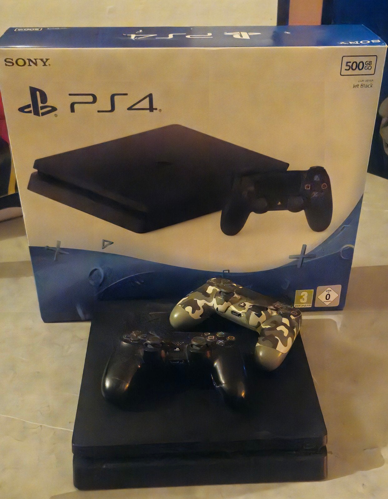 Sony PlayStation 4 Slim 500GB met 2 controllers, Spelcomputers en Games, Spelcomputers | Sony PlayStation 4, Ophalen, Met 2 controllers