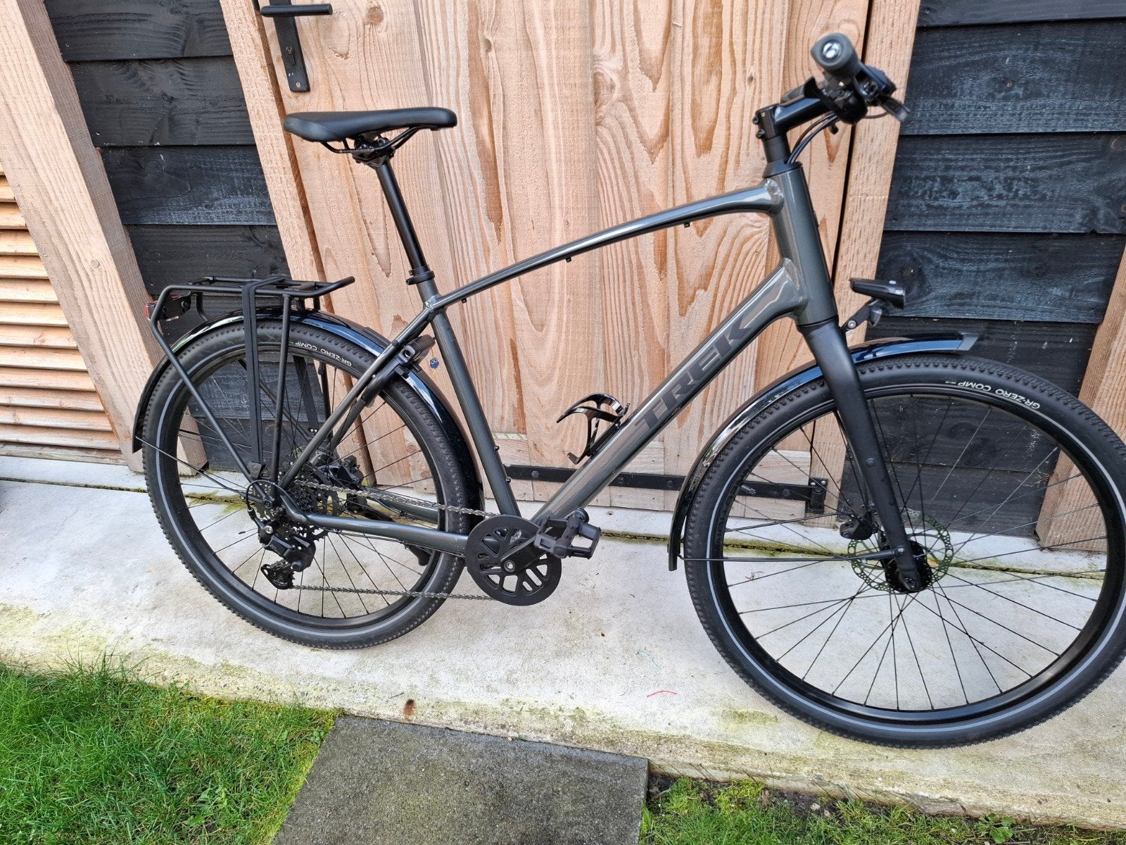 Trek Dual Sport, Fietsen en Brommers, Minder dan 10 versnellingen, Zo goed als nieuw, Schijfrem, Ophalen