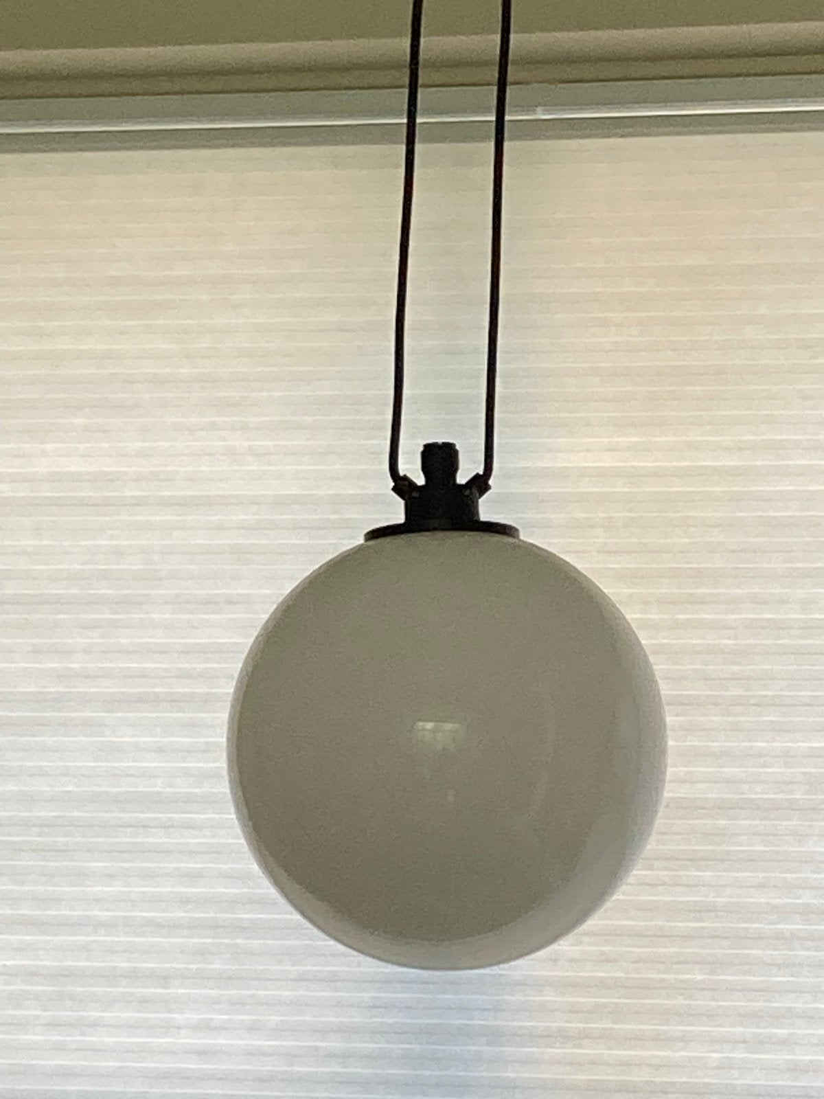 DCW Les Acrobates de Gras no 322 glass ball hanglamp, Ophalen, Zo goed als nieuw, Glas, E27 (groot)