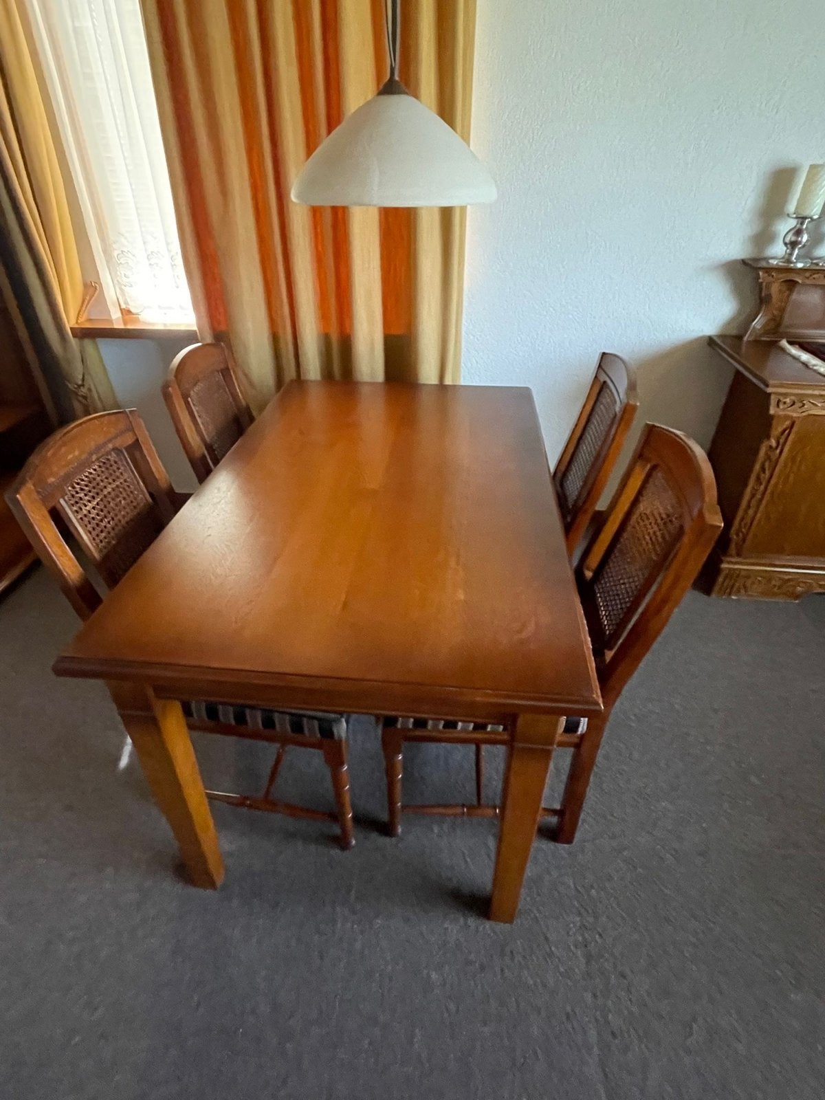 Houten eettafel met 4 stoelen, Gebruikt, 100 tot 150 cm, Vier personen, Rechthoekig