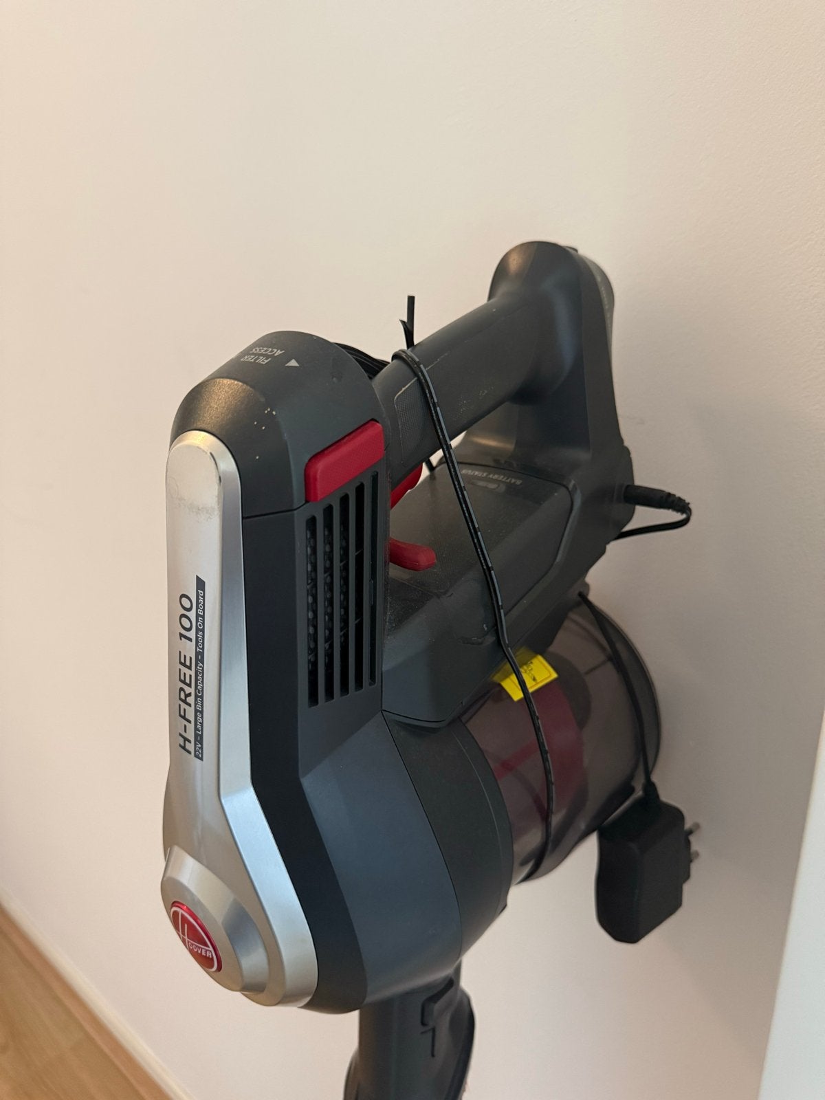 Gebruikte Hoover H-FREE 100 steelstofzuiger (opzetstuk defec, Ophalen, Overige merken, Gebruikt, Draadloos