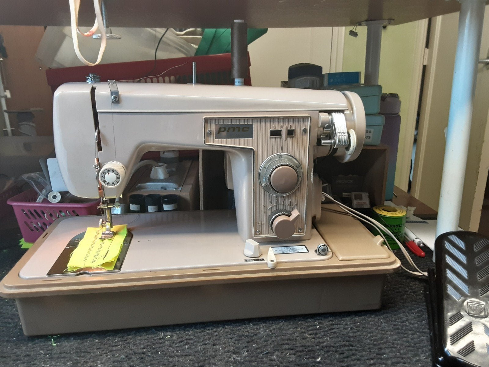 PMC NAAIMACHINE MODEL HZ 175, Hobby en Vrije tijd, Naaimachines en Toebehoren, Ophalen of Verzenden, Gebruikt, Naaimachine, Overige merken