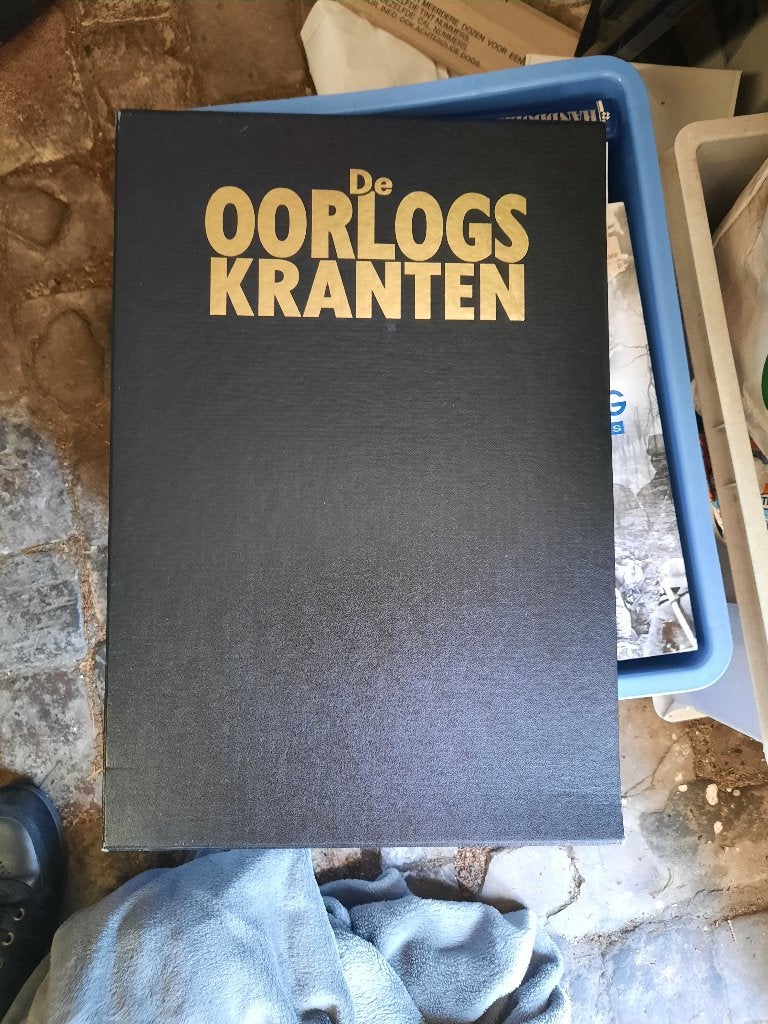 Vintage 5 boeken De oorlogskranten Tweede Wereldoorlog, Verzamelen, Ophalen of Verzenden, Overige soorten, Nederland, Boek of Tijdschrift