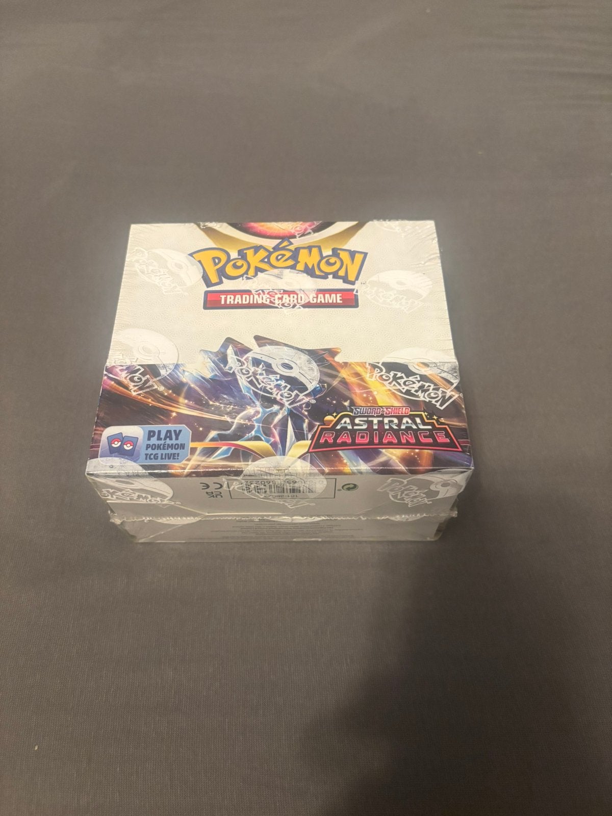 Astral radiance booster box, Ophalen, Zo goed als nieuw, Boosterbox