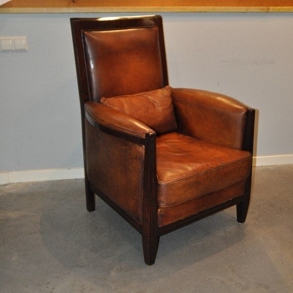 Schapenleren hoge fauteuil met houten omlijsting, Ophalen