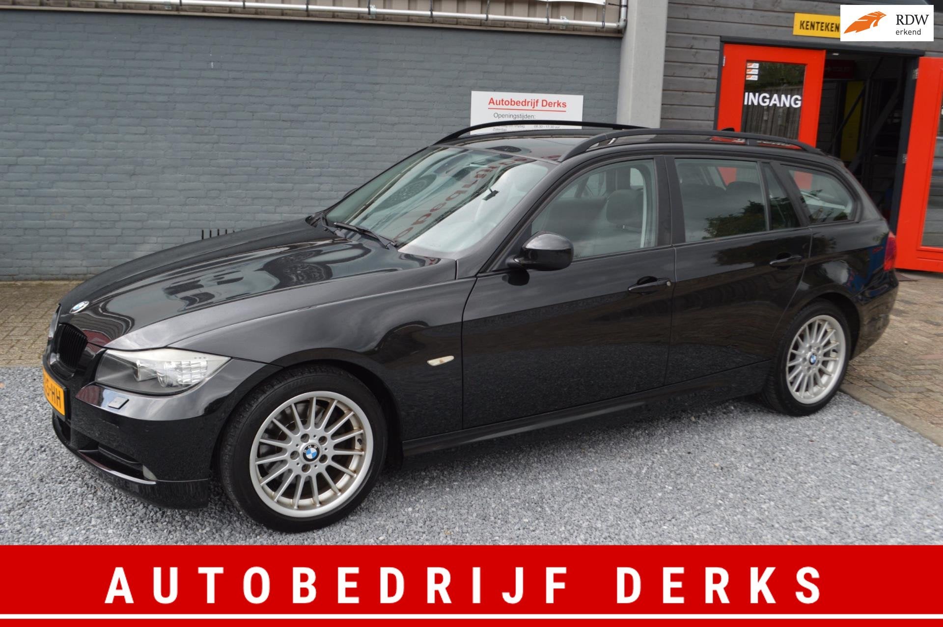 BMW 3-serie Touring 320i AUT Airco Leer Panorama PDC Xenon, Auto's, Automaat, Euro 5, Achterwielaandrijving, 4 cilinders