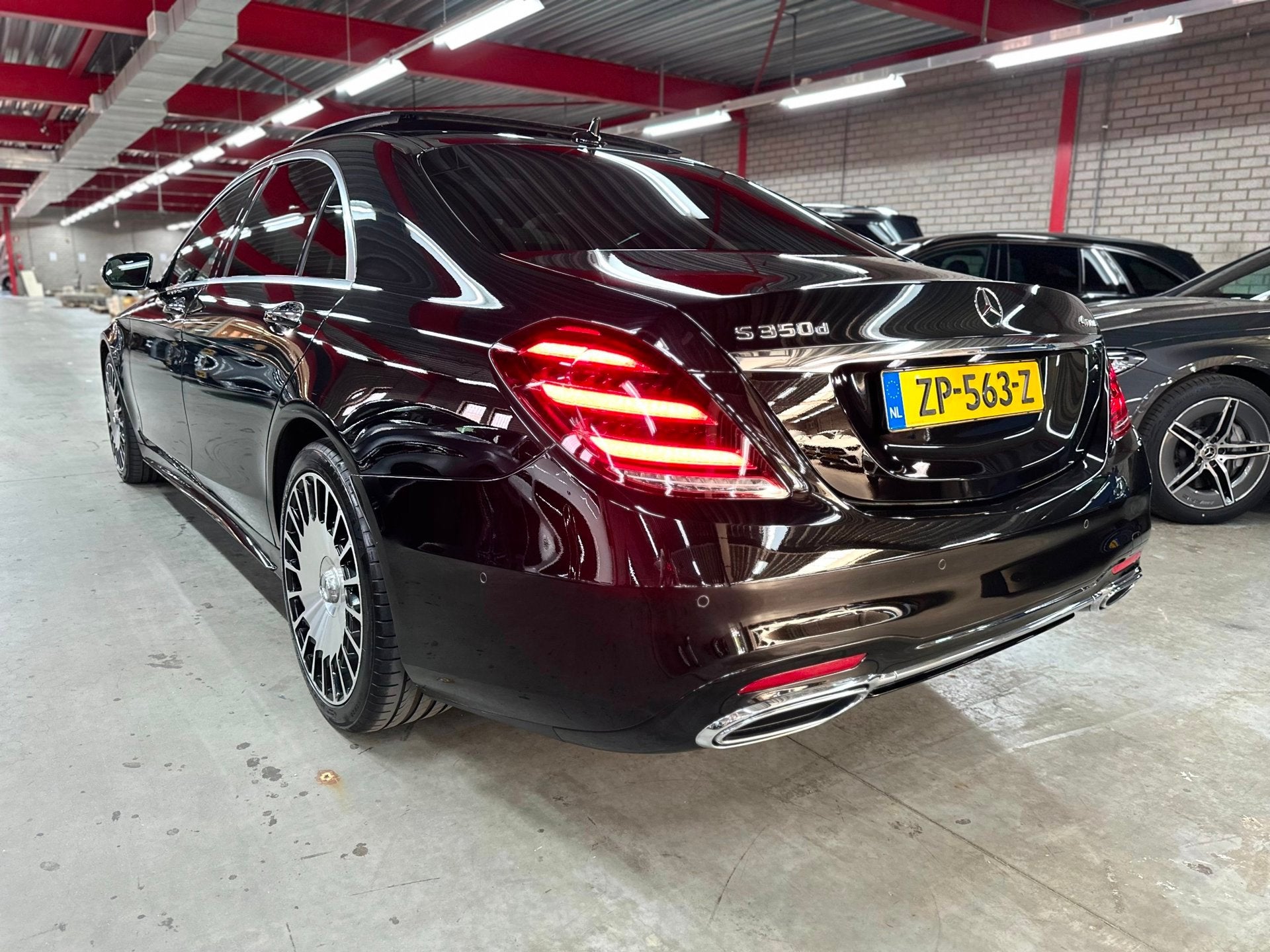 Mercedes-Benz S-klasse 350d 4Matic Lang Premium Plus, AMG, P, Auto's, Mercedes-Benz, Automaat, Gebruikt, 2925 cc, Zwart