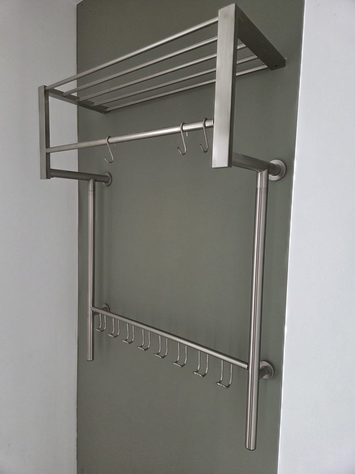 Mooie RVS wandkapstok met legplank en haken 79x110 cm, Gebruikt, 100 tot 150 cm, Metaal, Ophalen