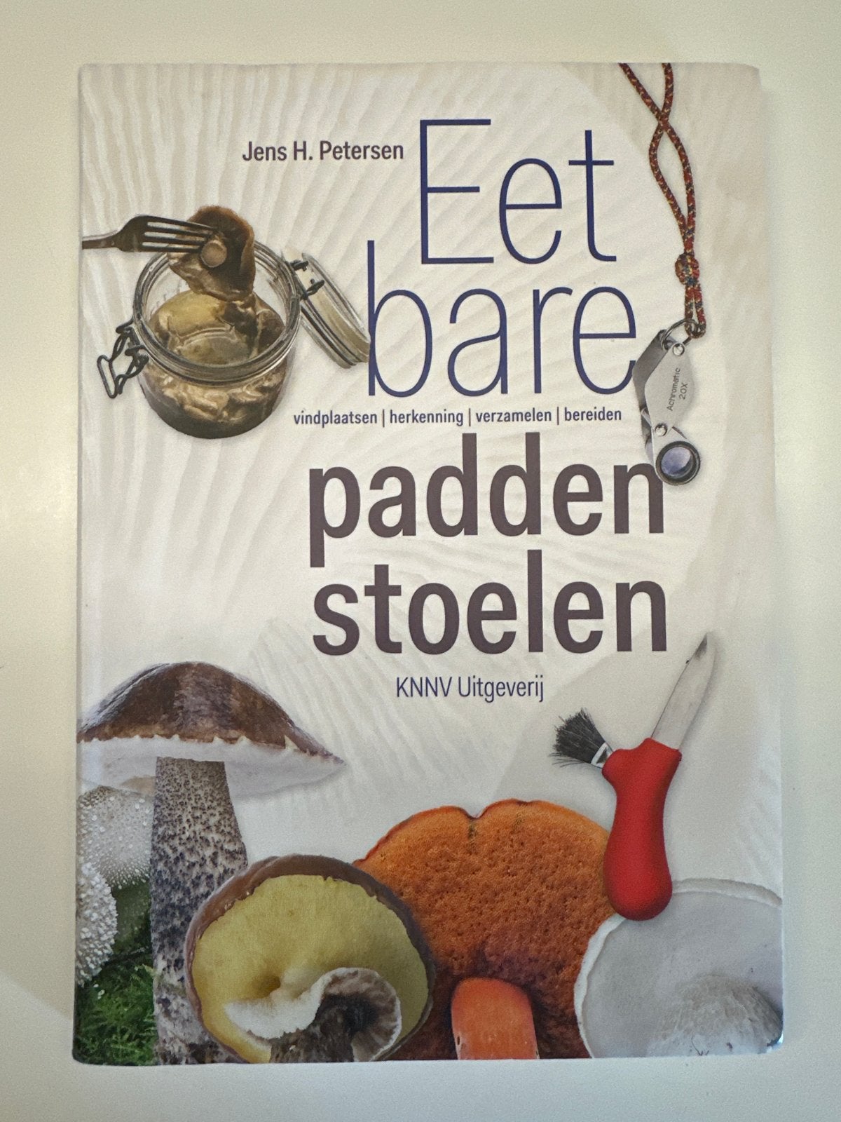 Eetbare paddenstoelen - Vindplaatsen, herkenning, bereiding, Ophalen of Verzenden, Zo goed als nieuw, Overige onderwerpen