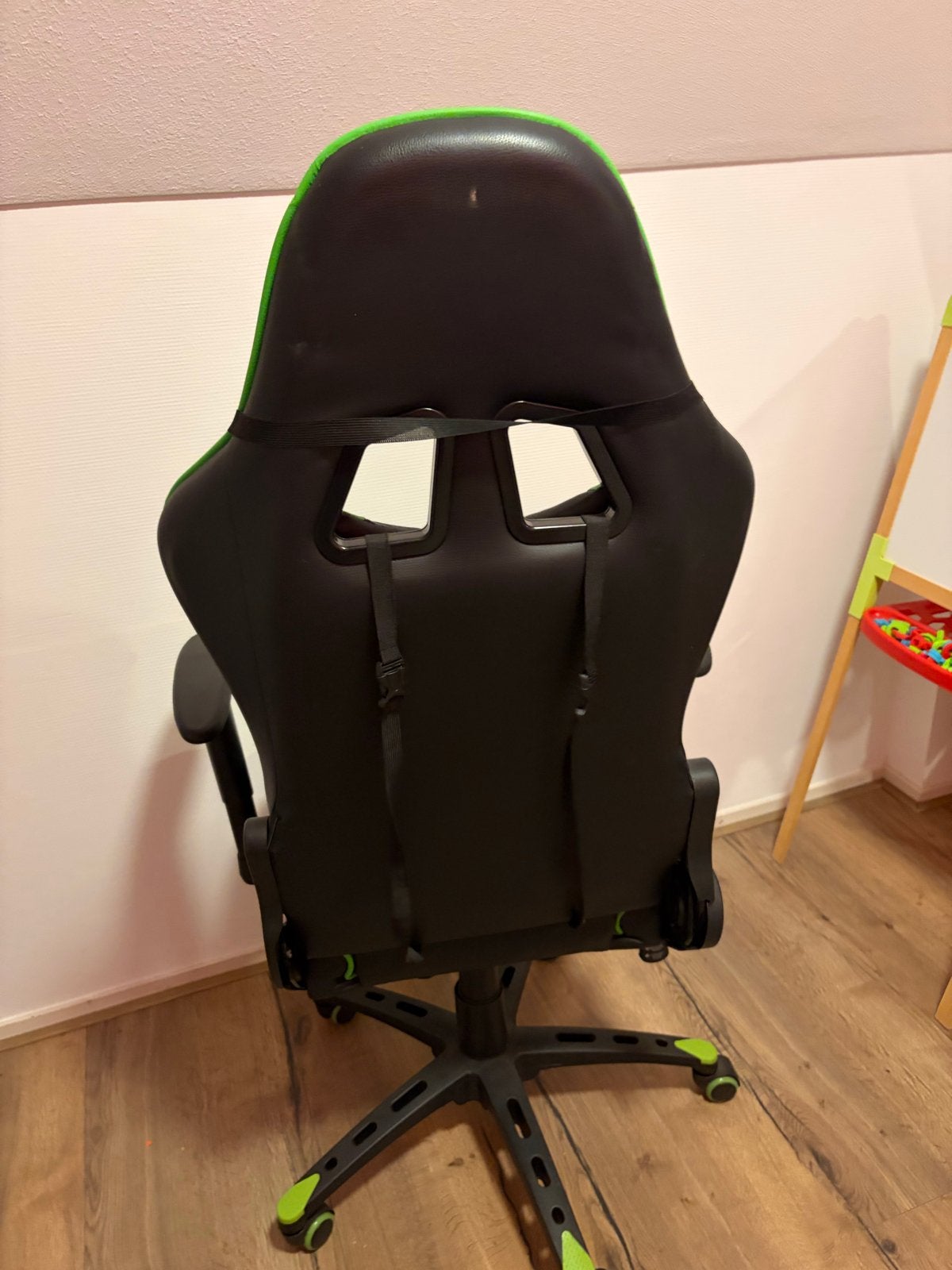 Gaming Stoel Zwart/Groen - Comfortabel en Ergonomisch, Ophalen, Zwart, Zo goed als nieuw, Bureaustoel