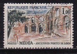 3250 - Frankrijk michel 1371 gestempeld , Toerisme , Médéa, Verzenden, Gestempeld