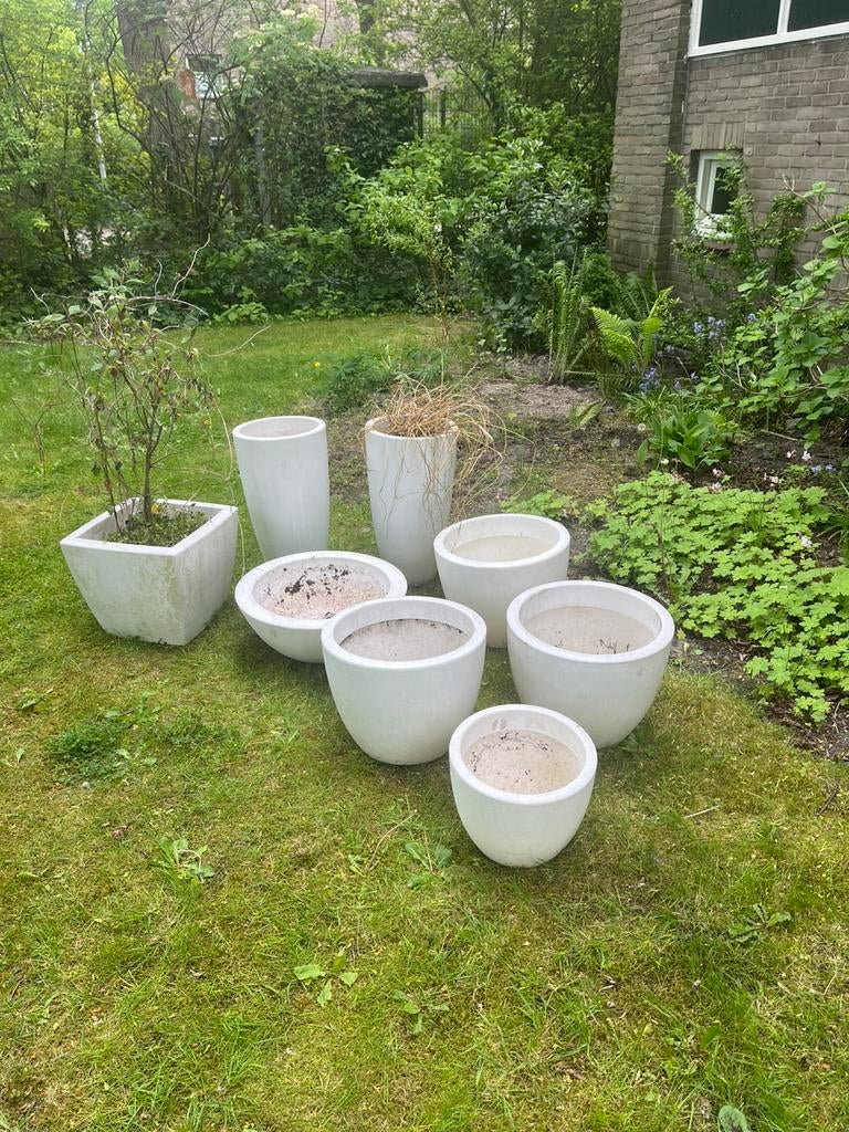 8 kunststof bloempotten, Tuin en Terras, Bloembakken en Plantenbakken, Ophalen, Kunststof, Gebruikt, Rond
