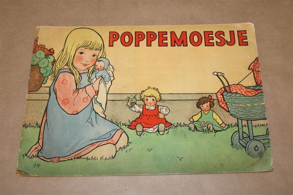 Groot prentenboek - Poppemoesje - Rie Cramer - 1947 !!, Ophalen of Verzenden, Gelezen