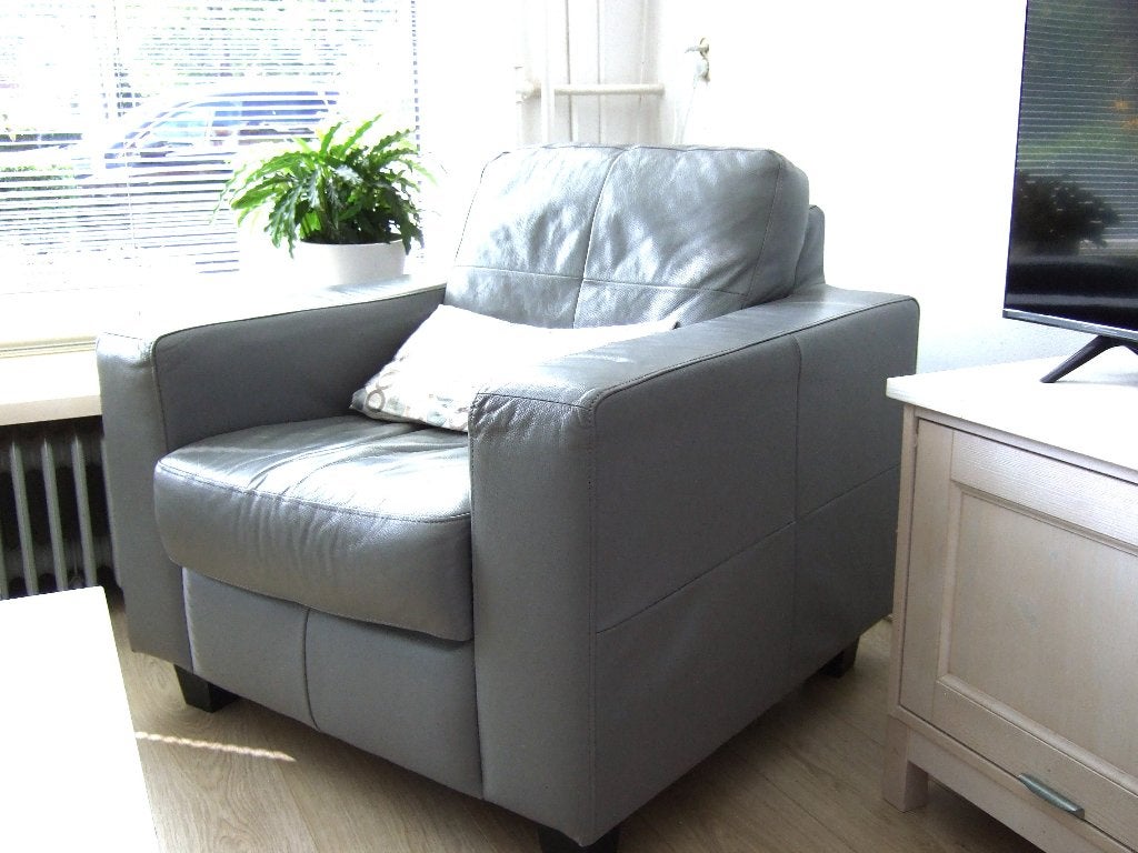 2 leren fauteuils, Huis en Inrichting, Fauteuils, Ophalen, Gebruikt, 75 tot 100 cm, Leer