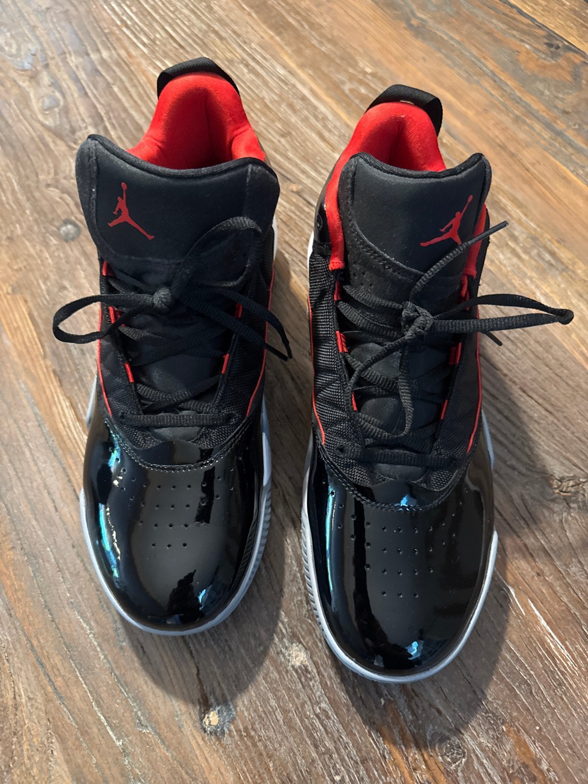 Jordan Flight Herenschoenen - Zwart/Rood maat 45.5 - Maat 44, Ophalen of Verzenden, Zo goed als nieuw, Zwart, Sneakers of Gympen