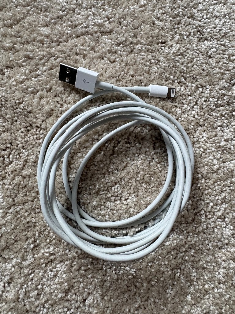 Apple usb naar lightning kabel 2m, Ophalen of Verzenden, Zo goed als nieuw, Minder dan 2 meter, Overige kabels
