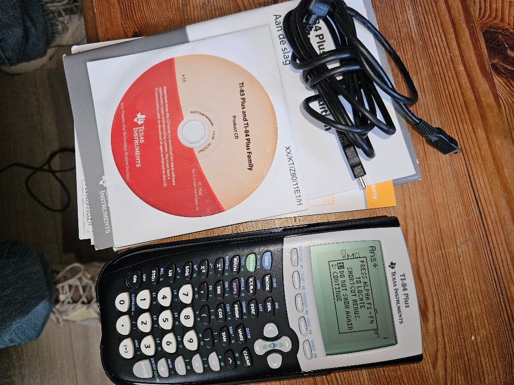 Texas Instruments Ti  84 plus  wetenschappelijk grafisch, Ophalen, Grafische rekenmachine, Zo goed als nieuw