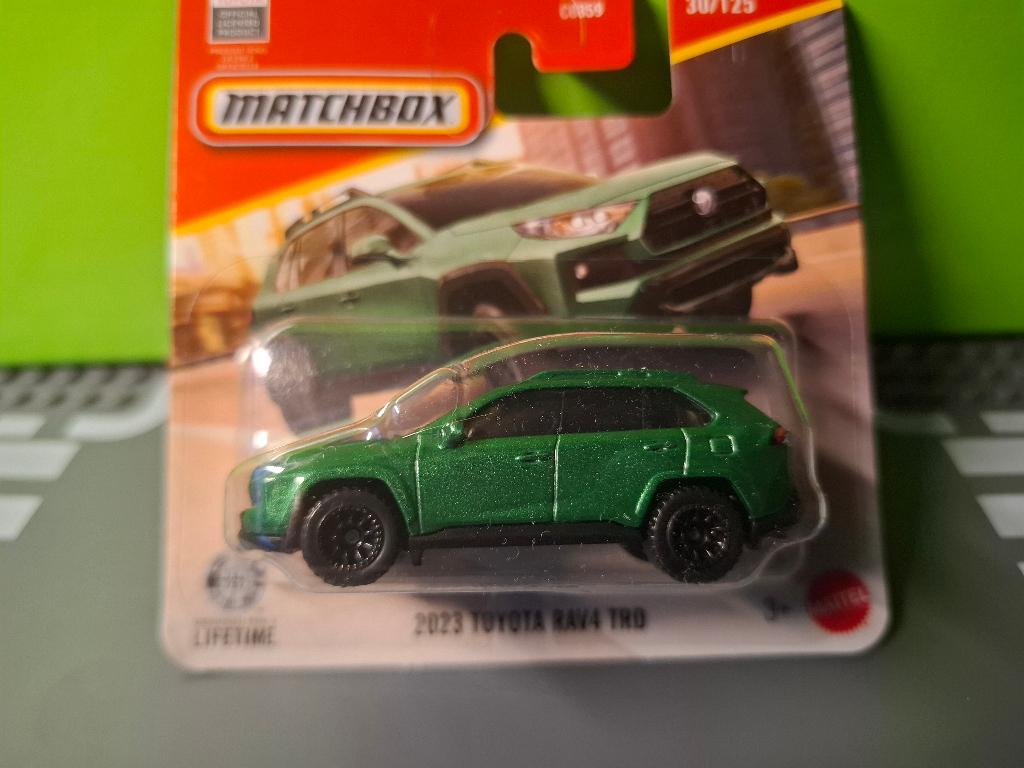 Matchbox 30 - 2023 Toyota RAV4 [groen] 1/64 MIB, Ophalen of Verzenden, Nieuw, Auto