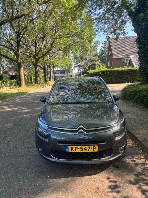 Citroën C4 1.6 Bluehdi 120pk S&S 2016 Grijs, Voorwielaandrijving, 1350 kg, Stof, 4 cilinders