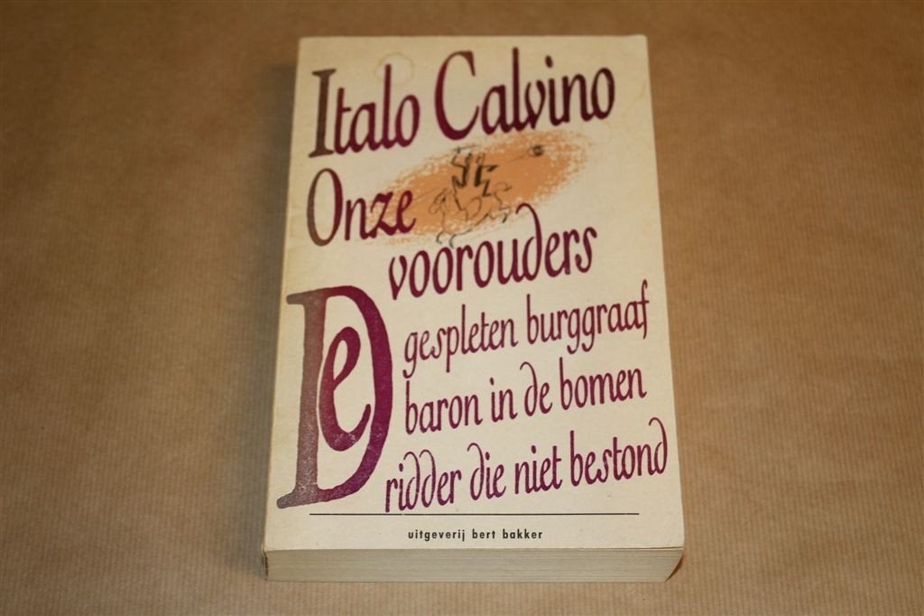 Onze voorouders. Italo Calvino. 2e druk 1989., Ophalen of Verzenden, Gelezen
