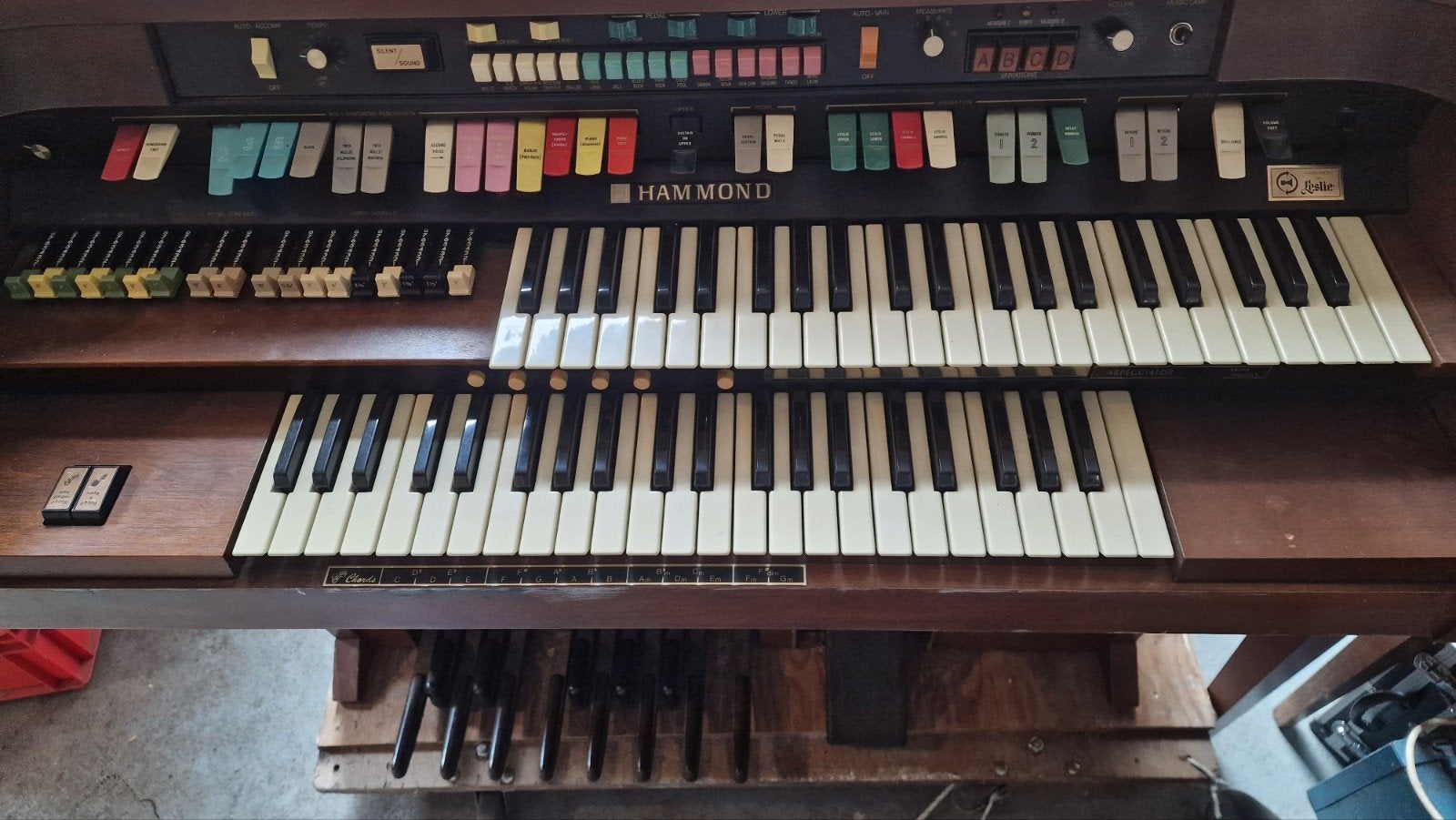 Hammond met Lesly-box , 2 klavier,Voetpedalen,, Muziek en Instrumenten, Ophalen, Gebruikt, 2 klavieren, Orgel