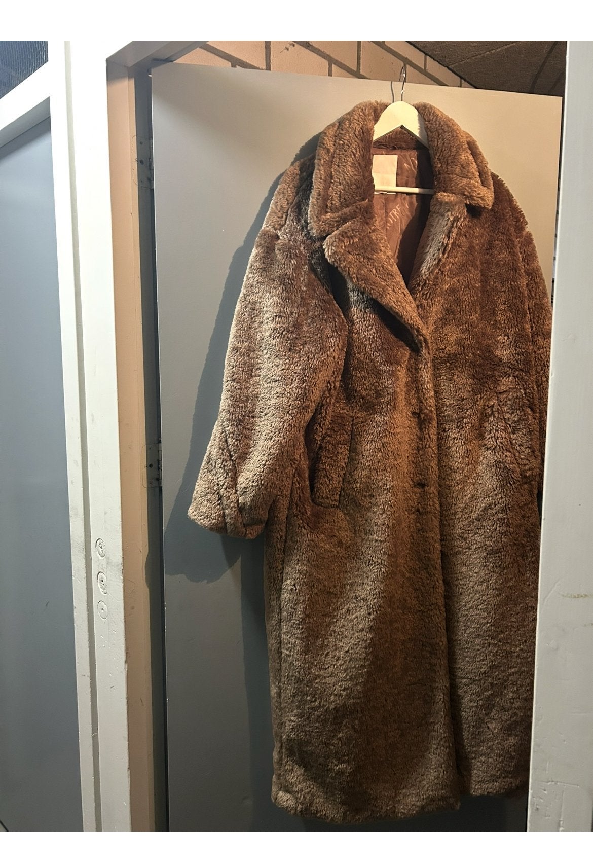 Bruine faux fur bontjas, Kleding | Dames, Verzenden, Zo goed als nieuw, Maat 46/48 (XL) of groter, Bruin