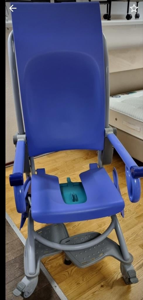 Arjo douchestoel Carino, Huis en Inrichting, Badkamer | Badkamermeubels, Ophalen, Overige typen, 50 tot 100 cm, Minder dan 100 cm