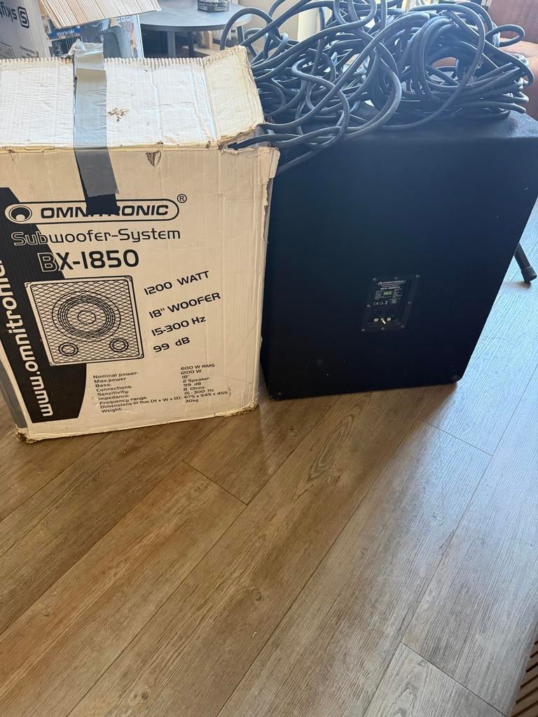 Omnitronic BX-1850 Subwoofer Systeem - 1200 Watt, Gebruikt, Subwoofer, 120 watt of meer, Ophalen