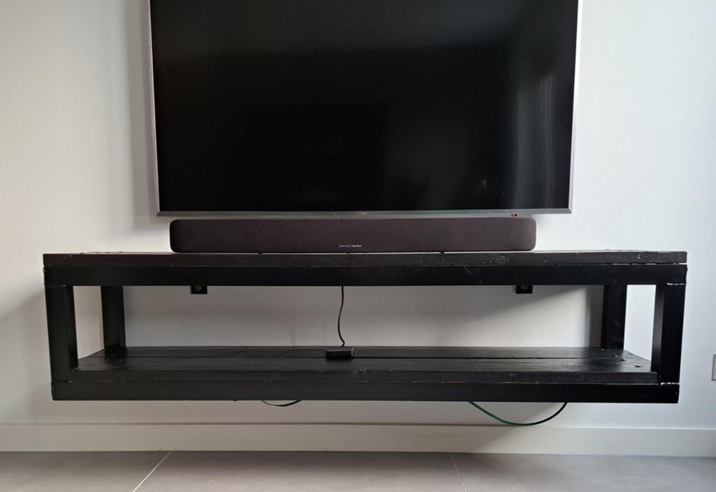 Zwart hangend TV meubel, Ophalen, Gebruikt, 150 tot 200 cm, Minder dan 100 cm