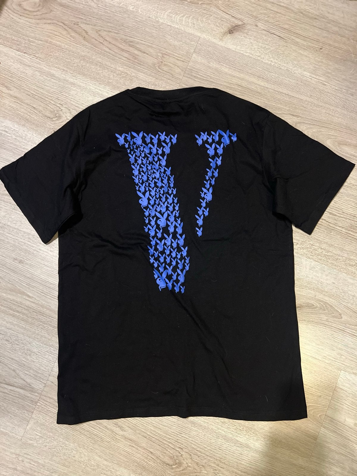 Vlone Playboy T-shirt Maat M, Kleding | Heren, Ophalen of Verzenden, Zo goed als nieuw, Maat 48/50 (M), Zwart