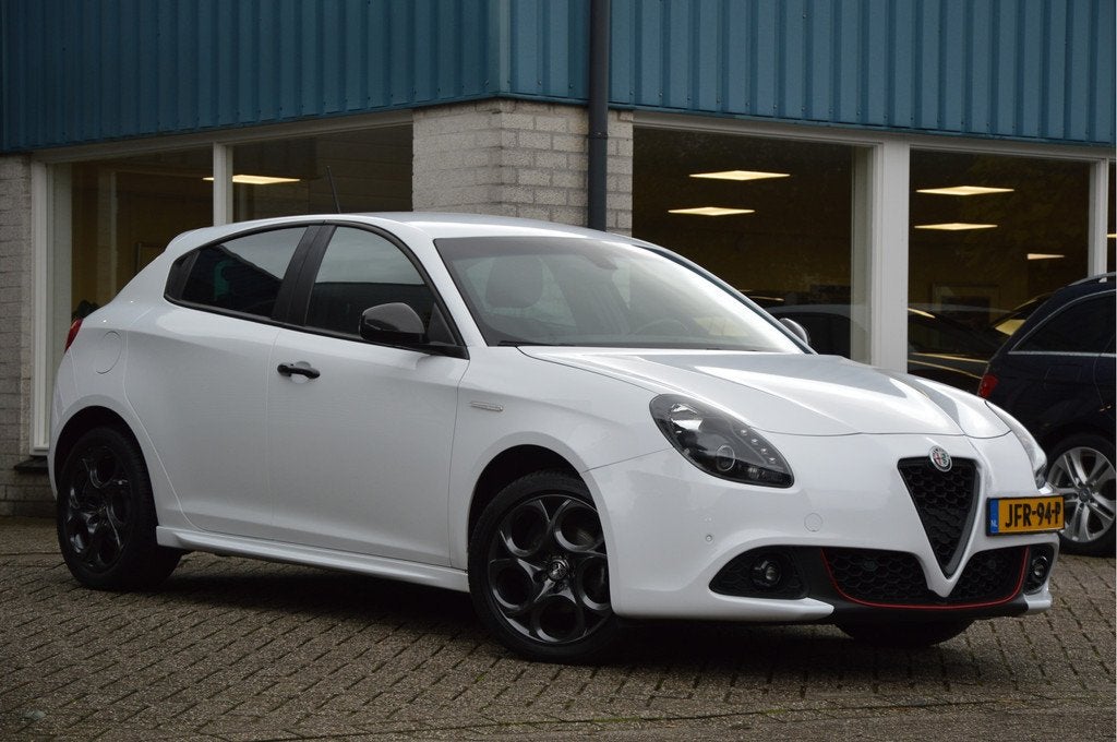Alfa Romeo Giulietta 1.4 Turbo Sport NAVI | LED | CRUISE | D, Voorwielaandrijving, 12 maanden, Gebruikt, 4 cilinders